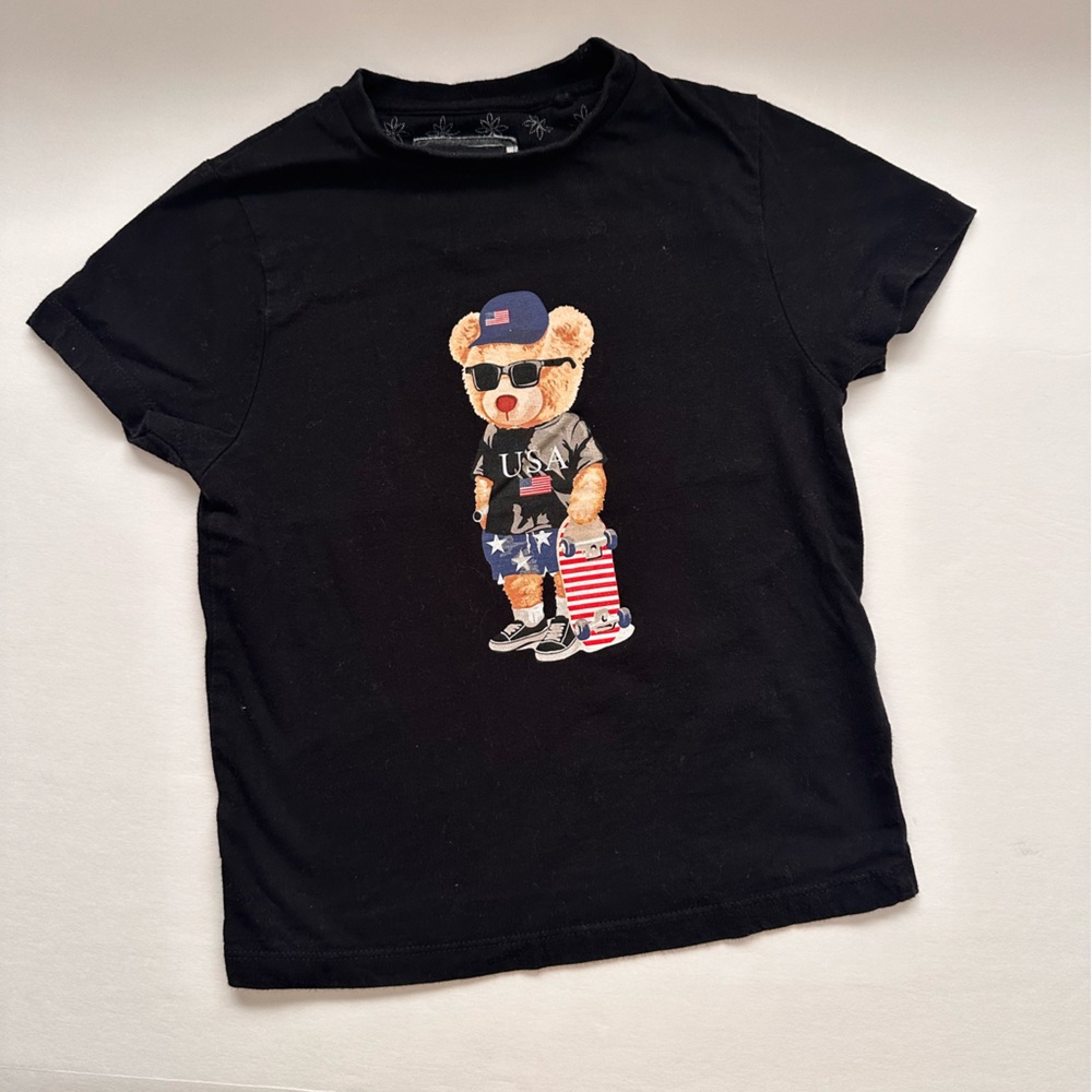 Denim & Flower Boys T-shirt size 4 Used